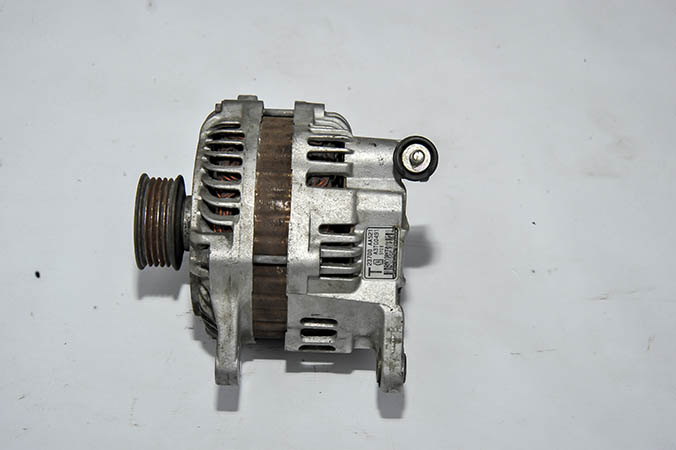 İX ÇIKMA PARÇA ŞARJ DİNAMOSU.JPG